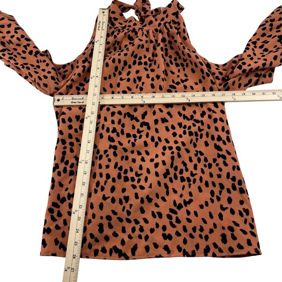 143 Story By Line Up Women's Leopard Print Cold Shoulder Blouse Large - Picture 2 of 5